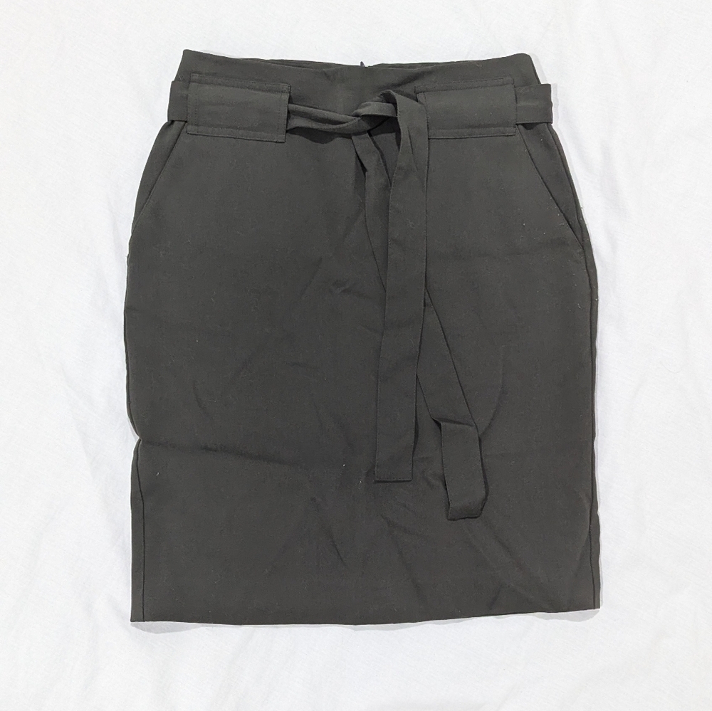 Banana Republic khaki skirt midi with pockets